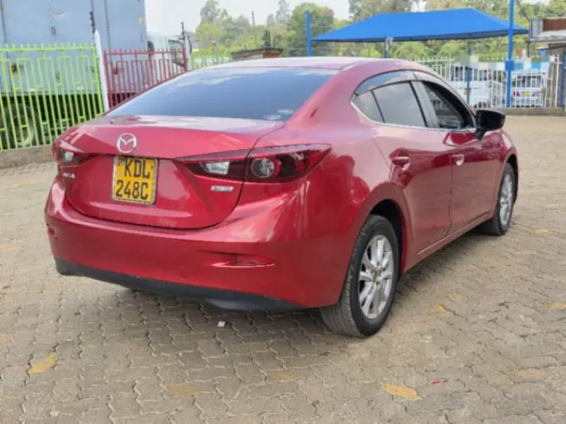 Mazda Axela    - 2016