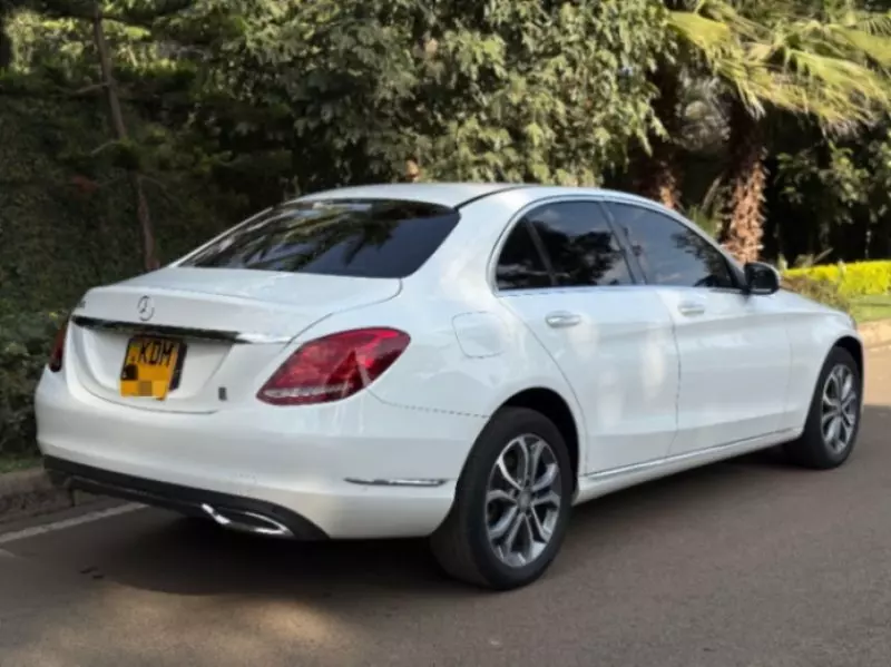 Mercedes-Benz C 200   - 2015