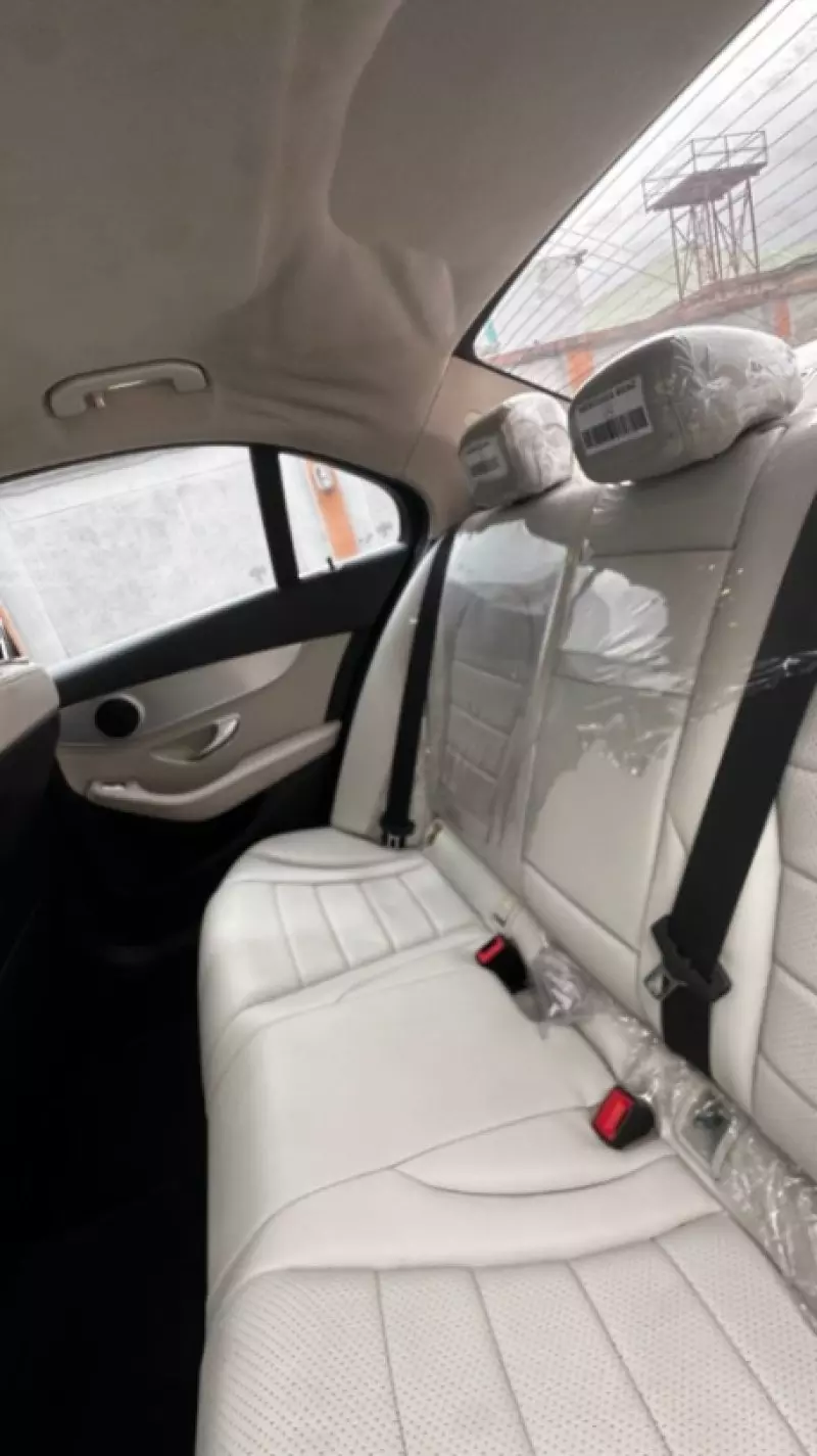 Mercedes-Benz C 300 - 2015