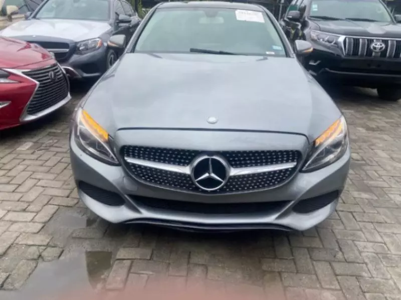 Mercedes-Benz C 300   - 2015