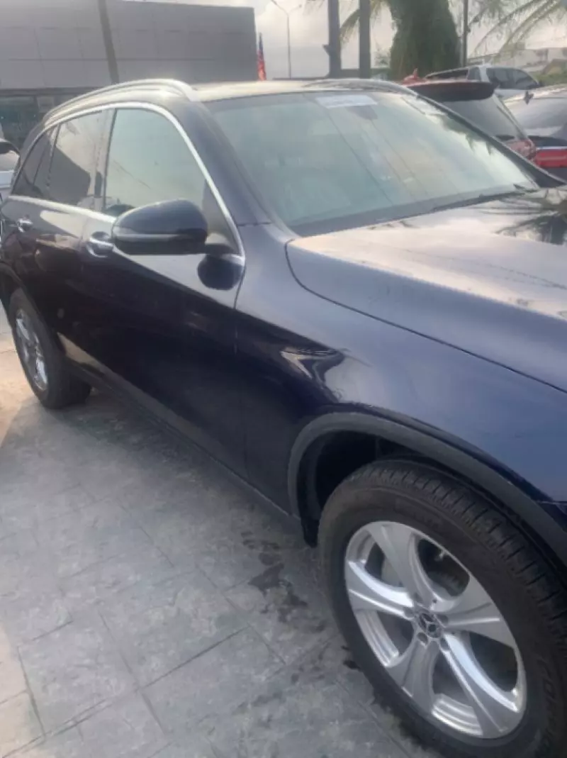 Mercedes-Benz GLC 300   - 2018