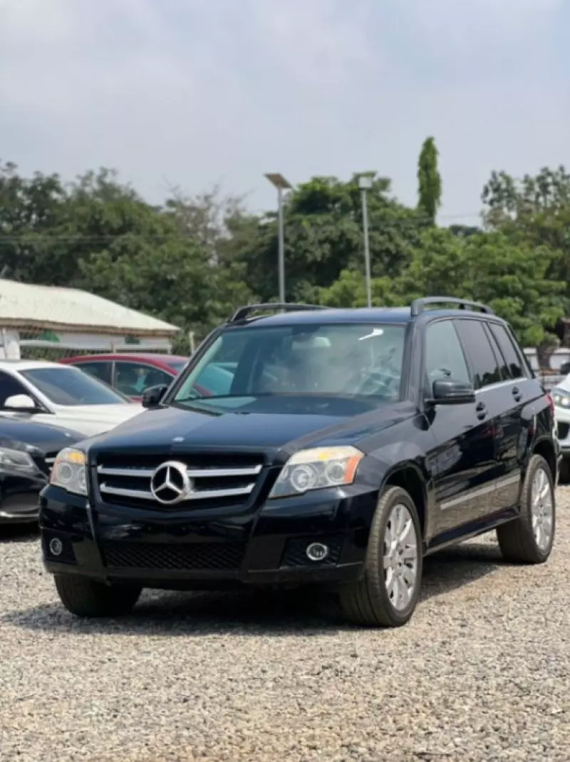 Mercedes-Benz GLK 350   - 2011