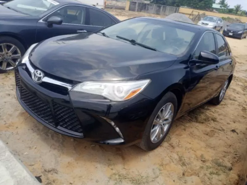 Toyota Camry   - 2015