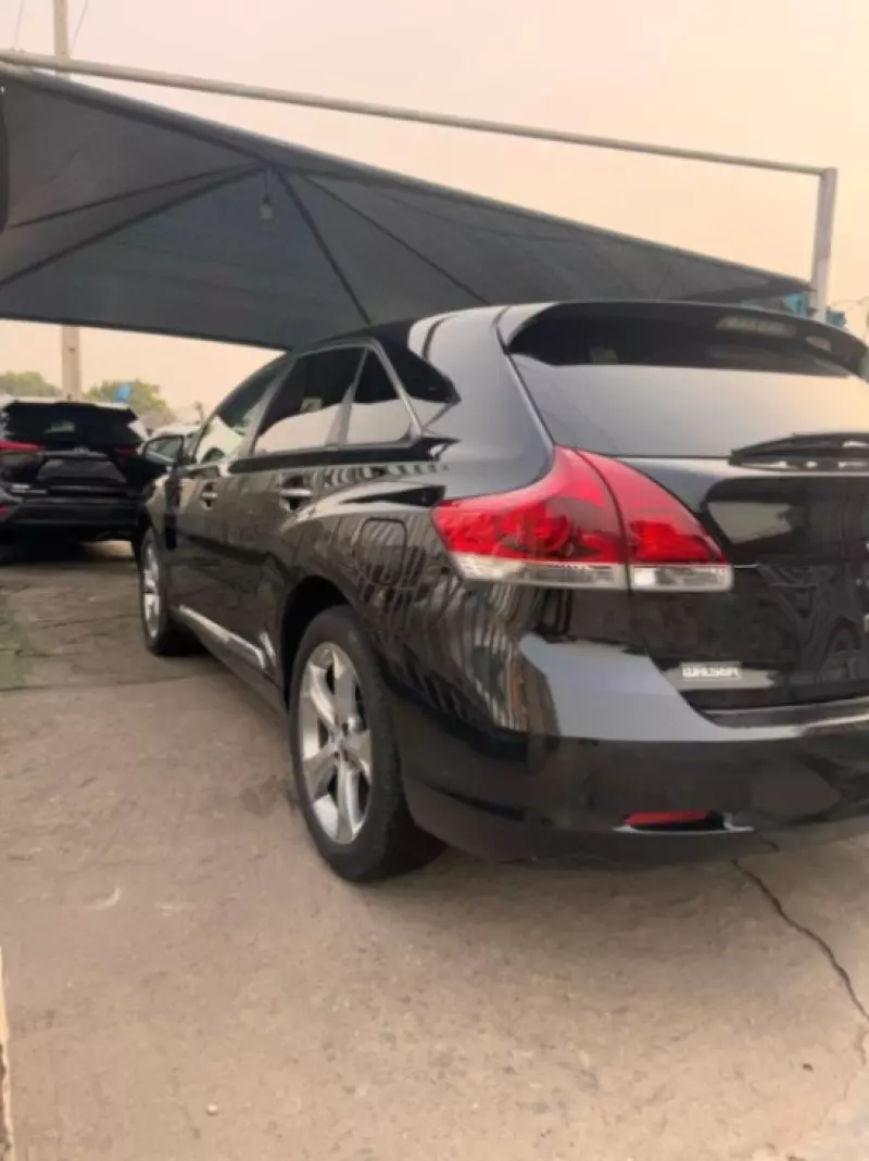 Toyota Venza   - 2014