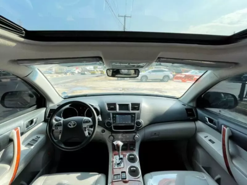 Toyota Highlander - 2013