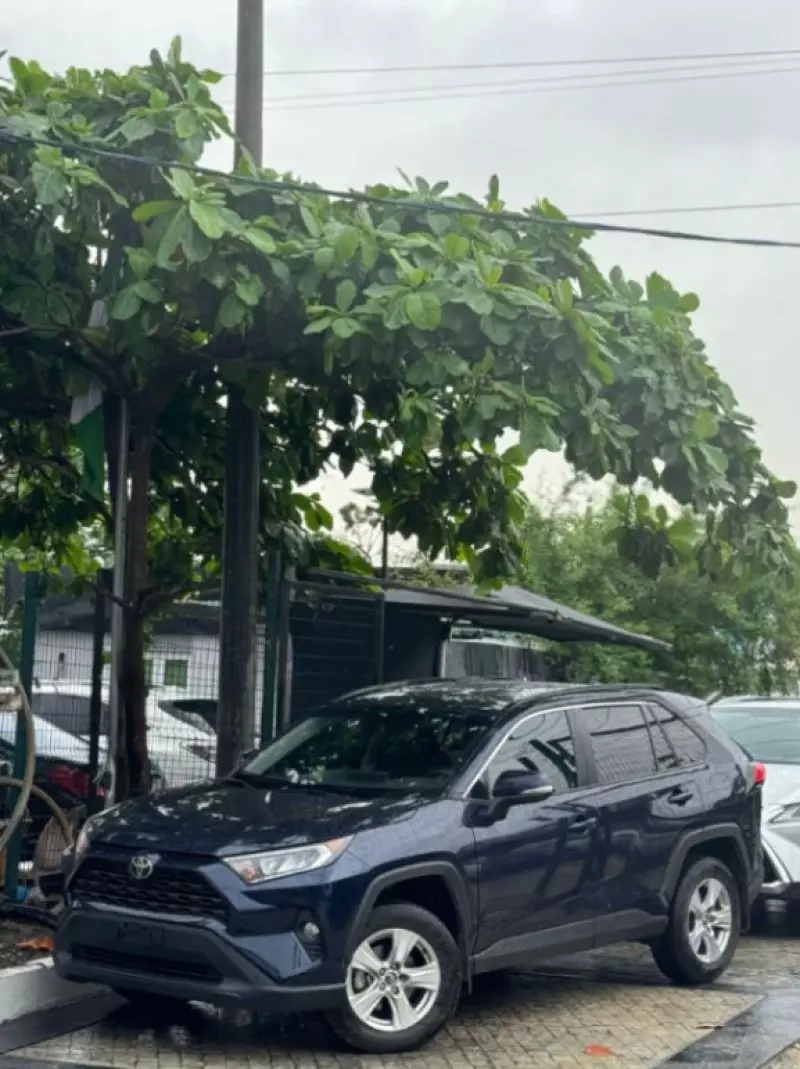 Toyota RAV4   - 2021
