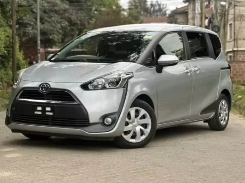 Toyota Sienta   - 2018