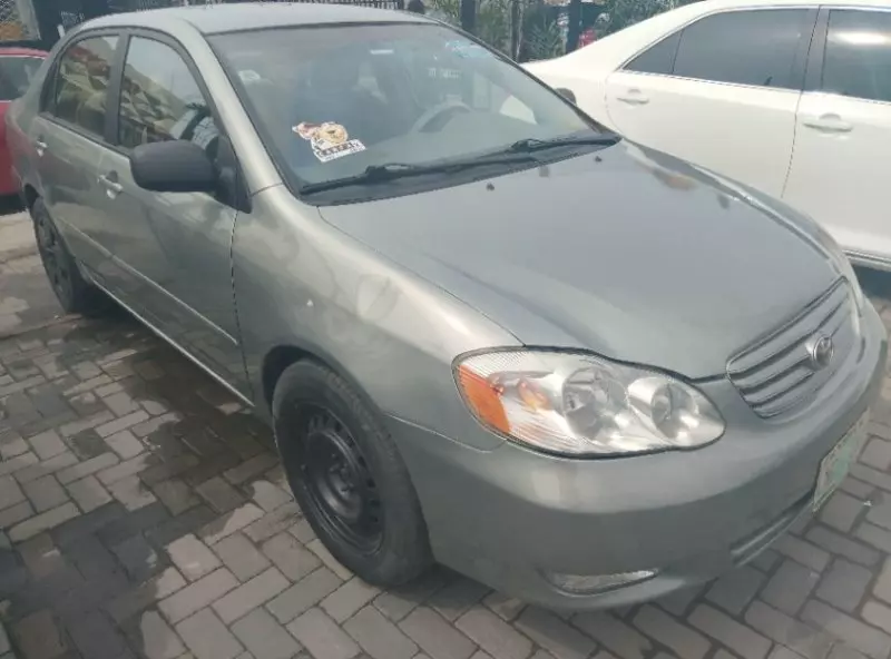 Toyota Corolla   - 2006