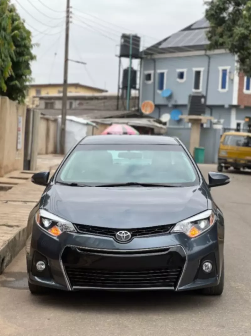 Toyota Corolla Sport   - 2015