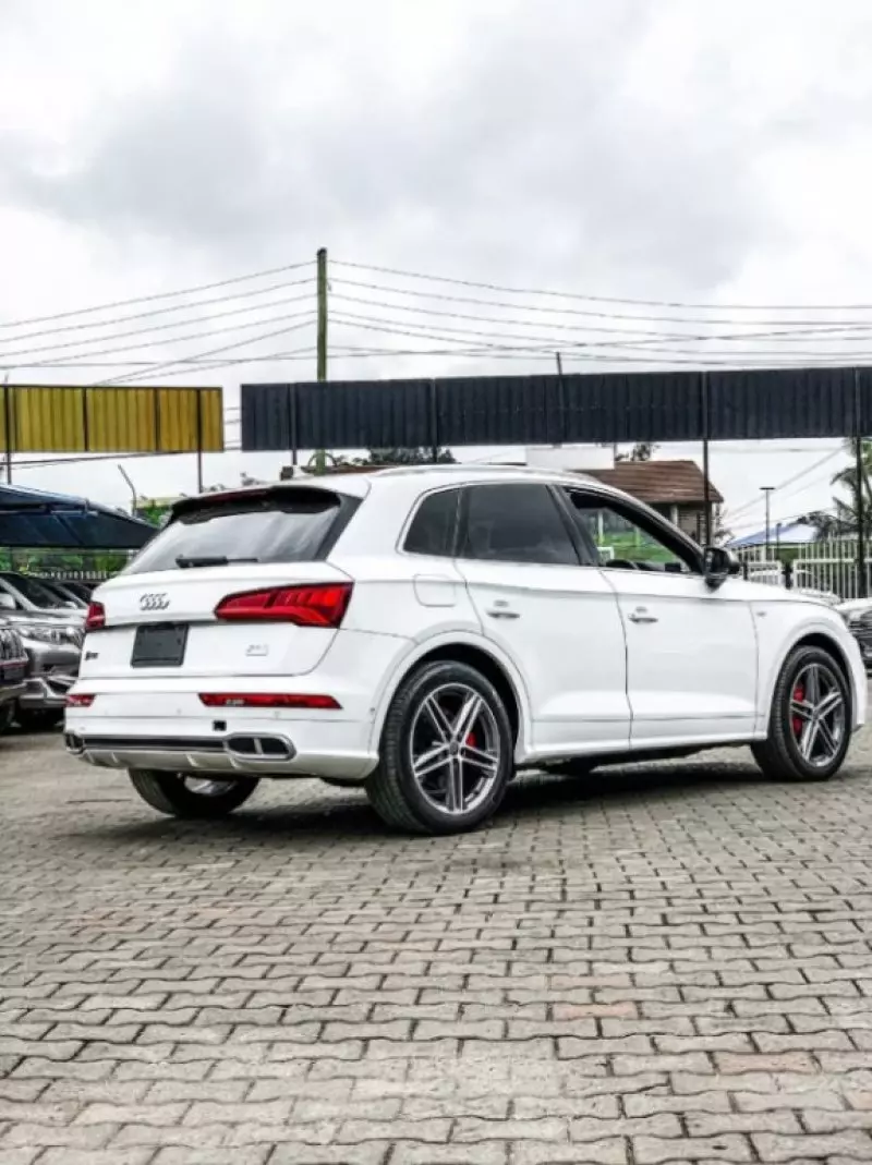Audi SQ5   - 2018