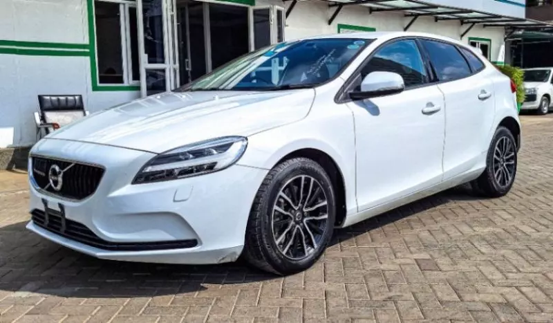 Volvo V40   - 2018