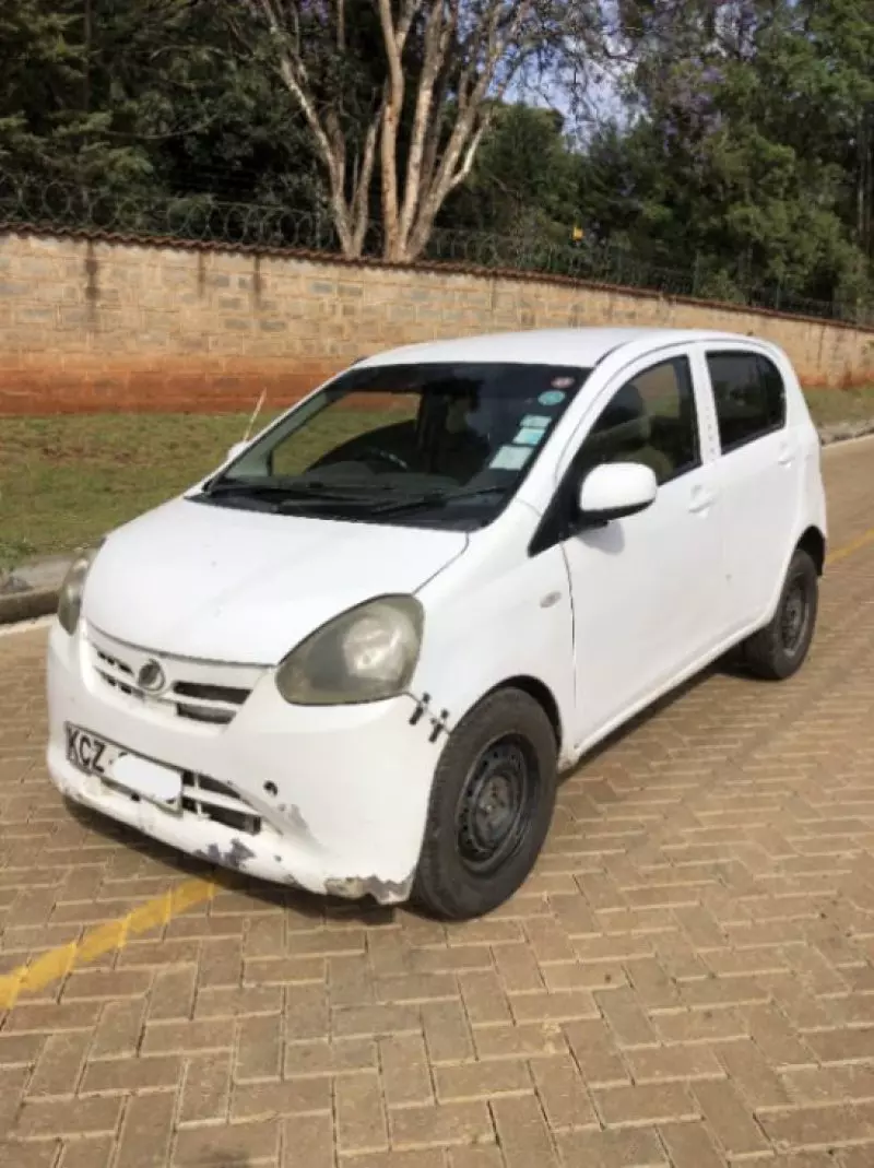 Daihatsu Mira - 2012