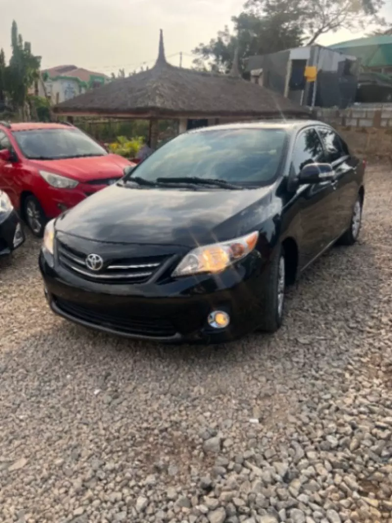 Toyota Corolla   - 2013