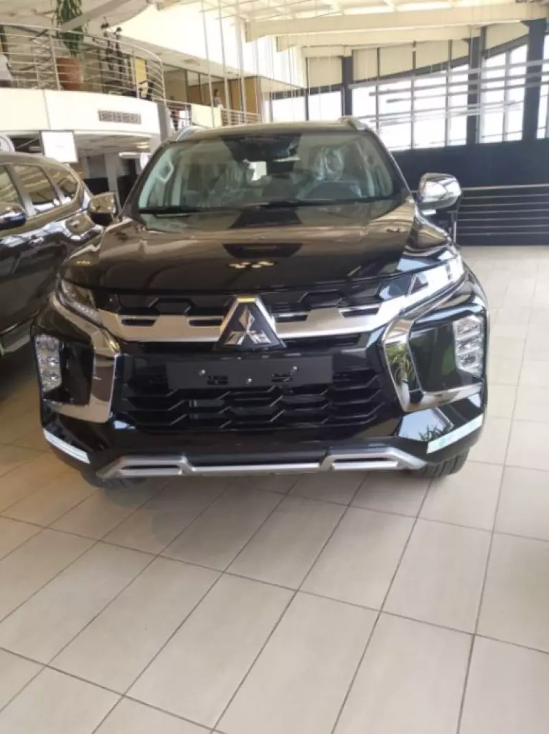 Mitsubishi Pajero Sport   - 2025