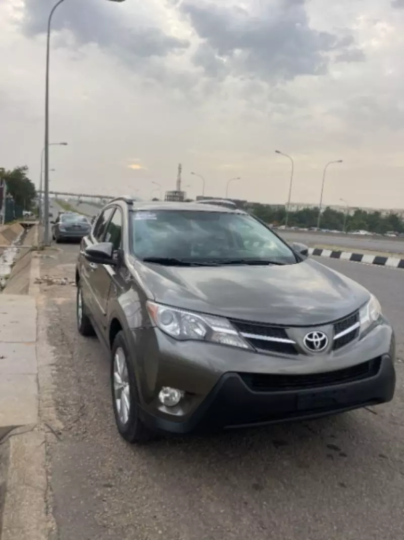 Toyota Rav4   - 2014