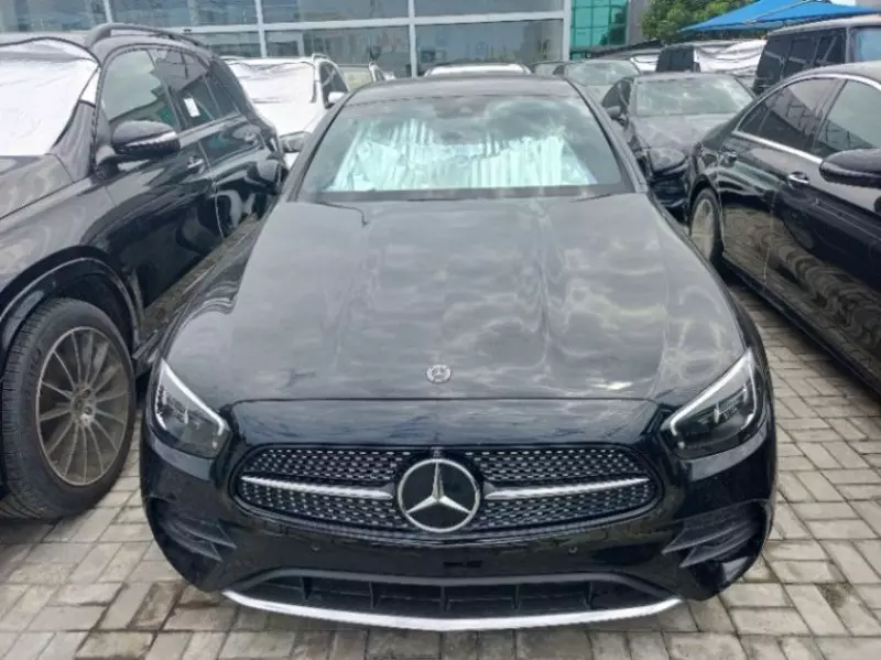 Mercedes-Benz E 350   - 2022