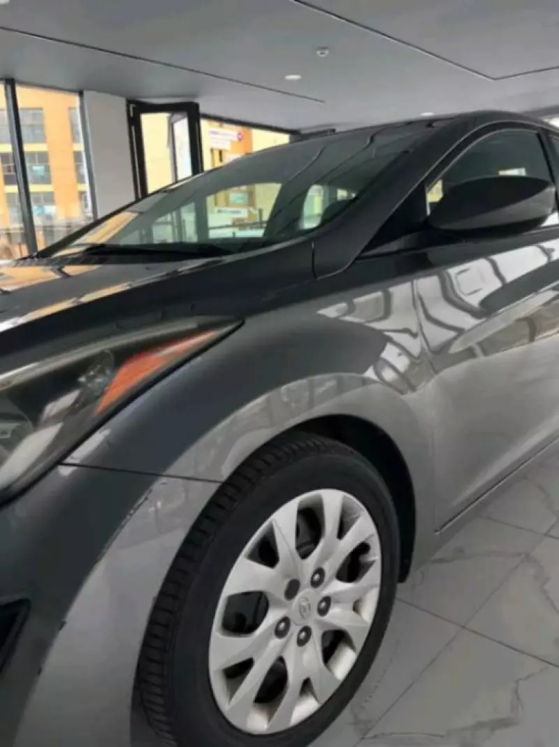 Hyundai Elantra   - 2014