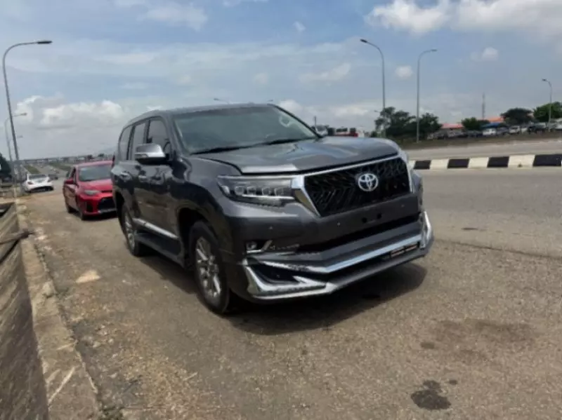 Toyota Prado   - 2010