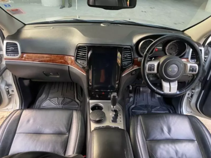 JEEP Grand Cherokee   - 2012