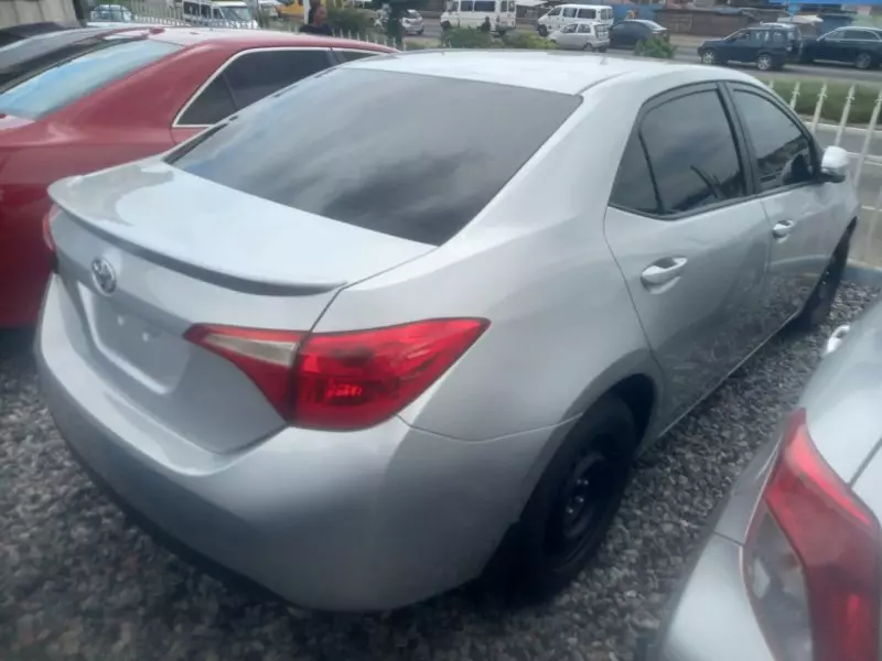 Toyota Corolla   - 2019