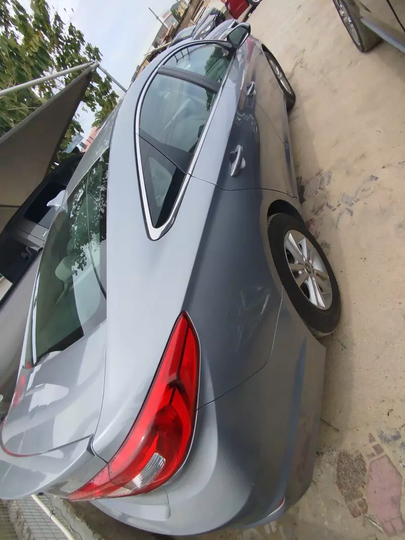 Hyundai Sonata   - 2017