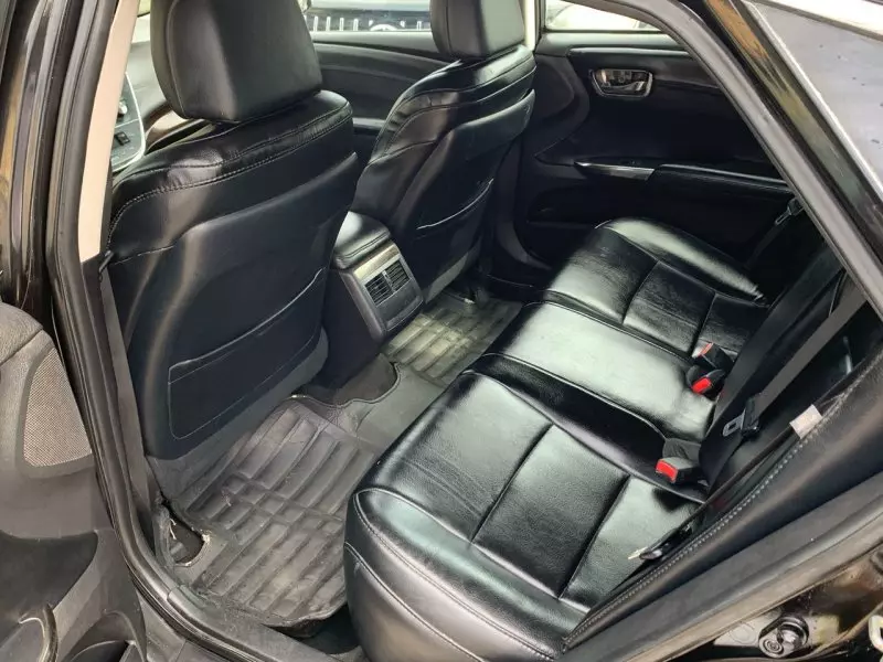 Toyota Avalon   - 2014