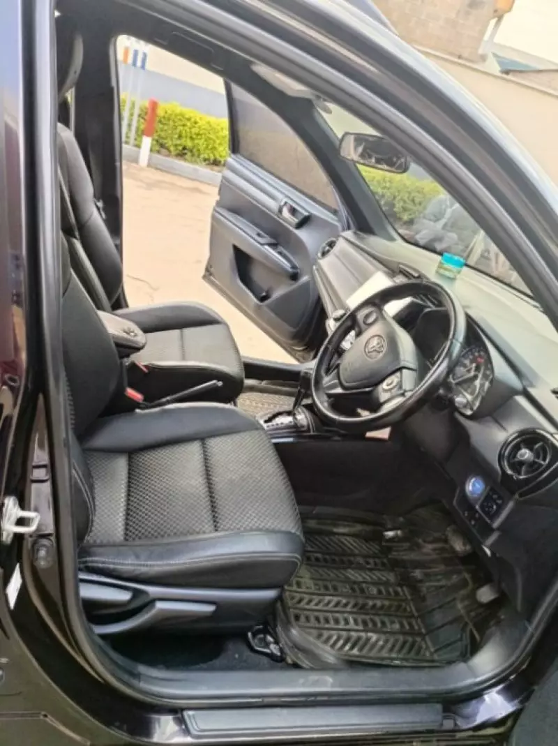 Toyota Fielder    - 2015
