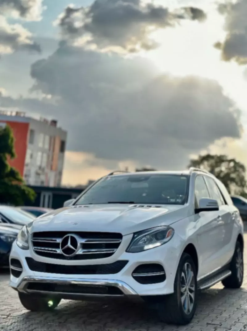 Mercedes-Benz GLE 350   - 2016