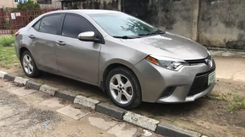 Toyota Corolla   - 2013