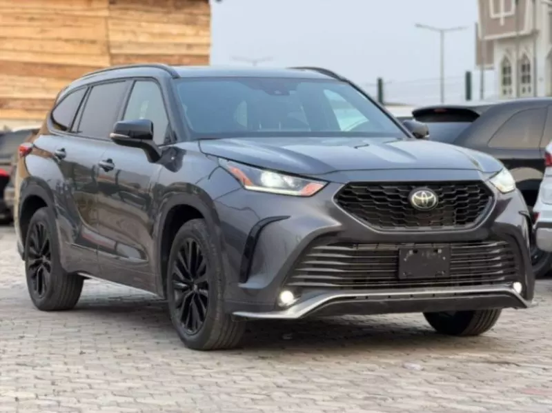 Toyota Highlander   - 2023