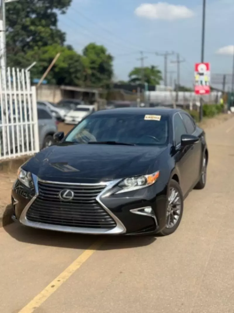 Lexus ES 350   - 2018