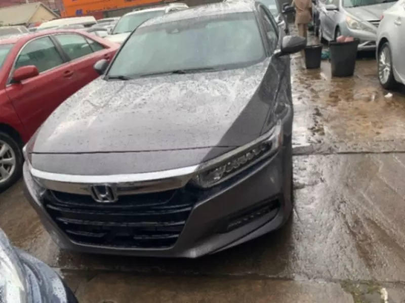 Honda Accord   - 2009