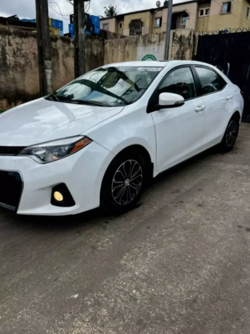 Toyota Corolla Sport   - 2015