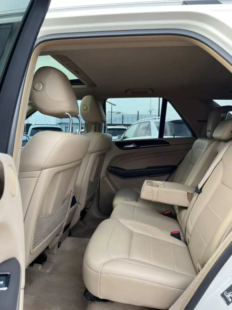 Mercedes-Benz ML 350   - 2012