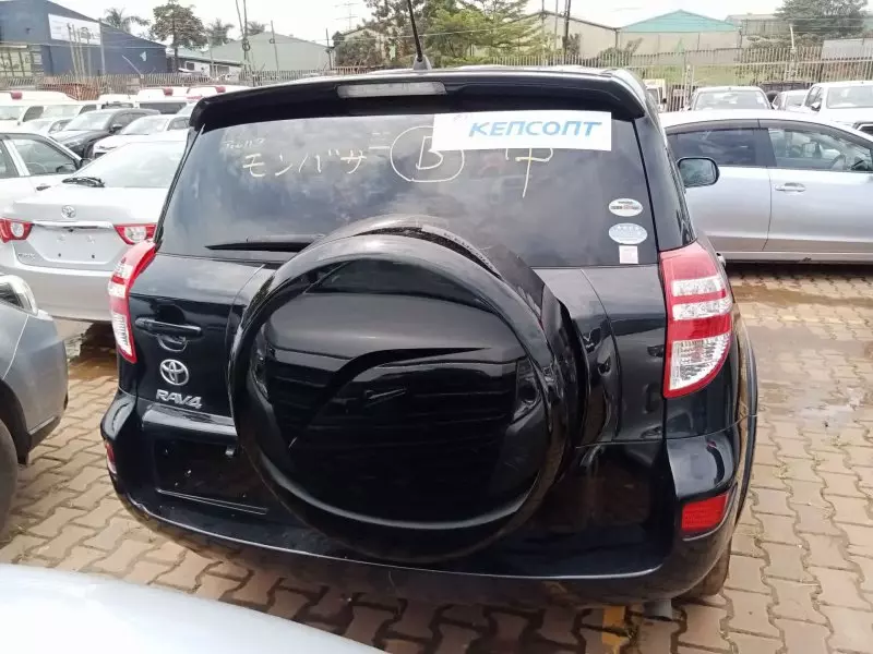 Toyota RAV 4   - 2011
