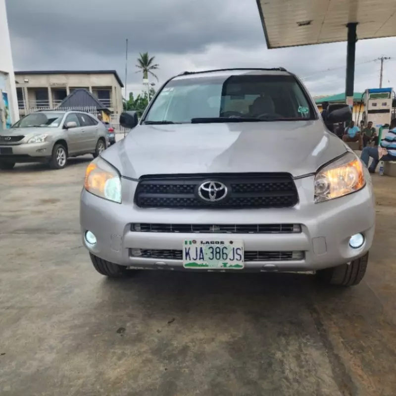 Toyota RAV4   - 2007