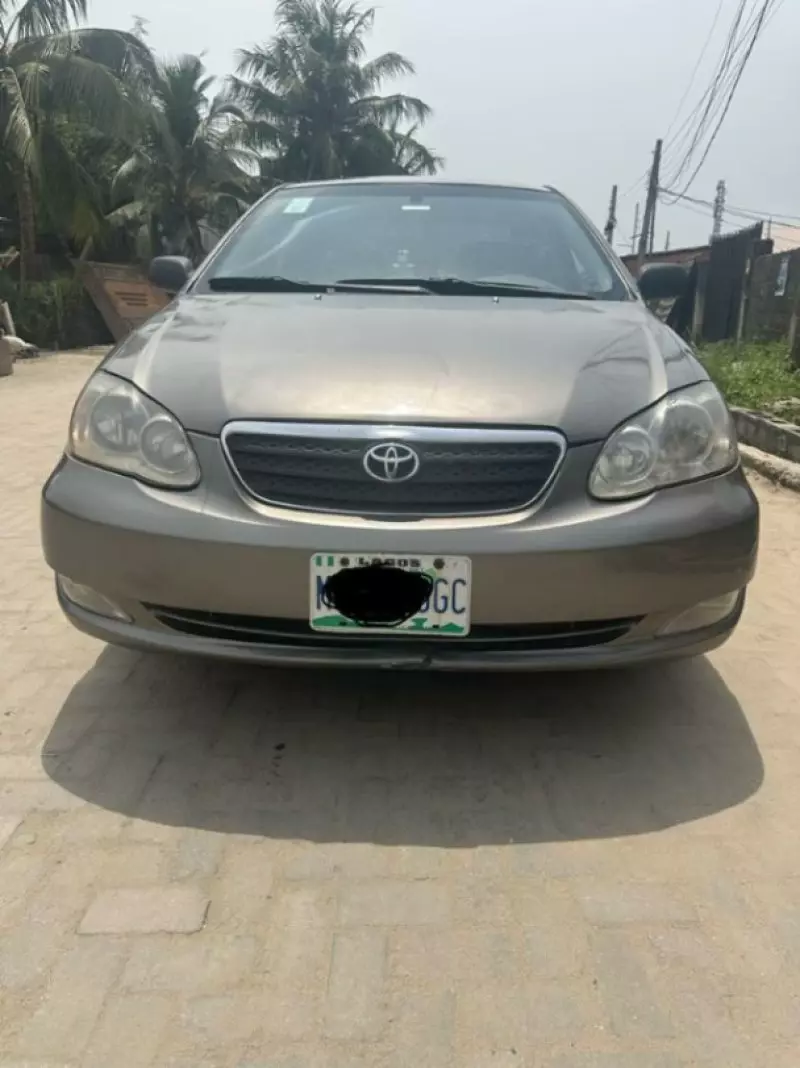 Toyota Corolla   - 2008