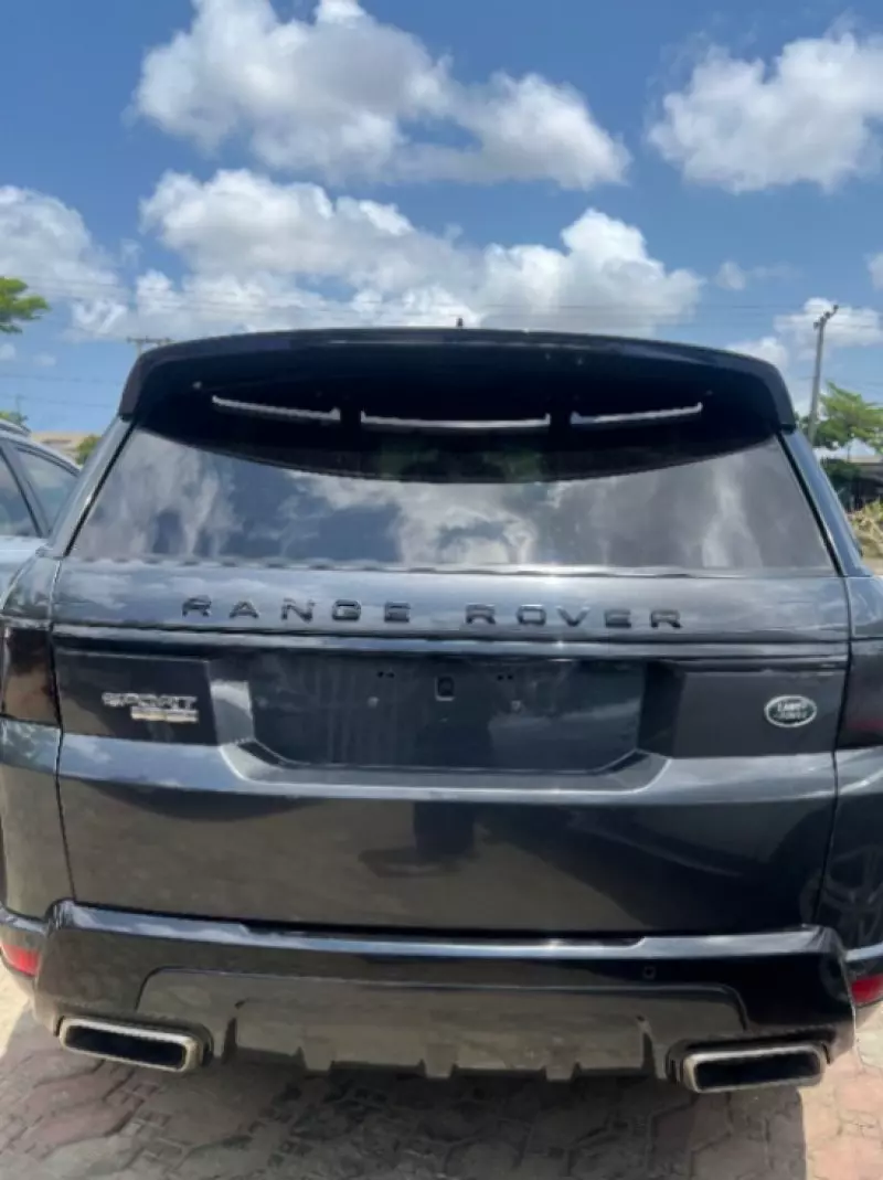 Land Rover Range Rover Sport   - 2018