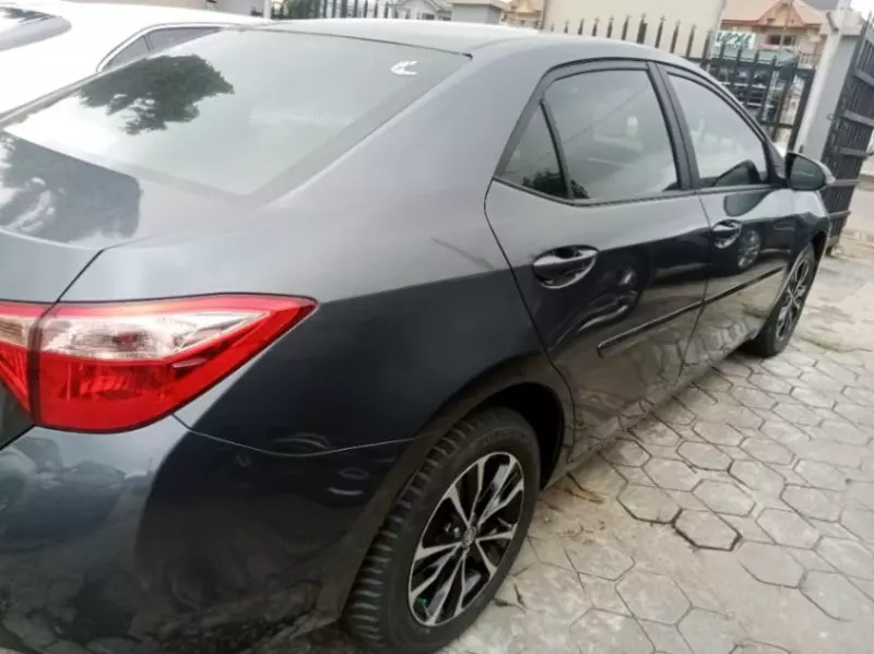 Toyota Corolla   - 2019