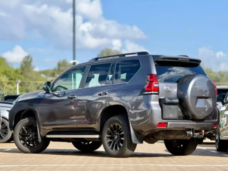 Toyota Land Cruiser Prado VX.L