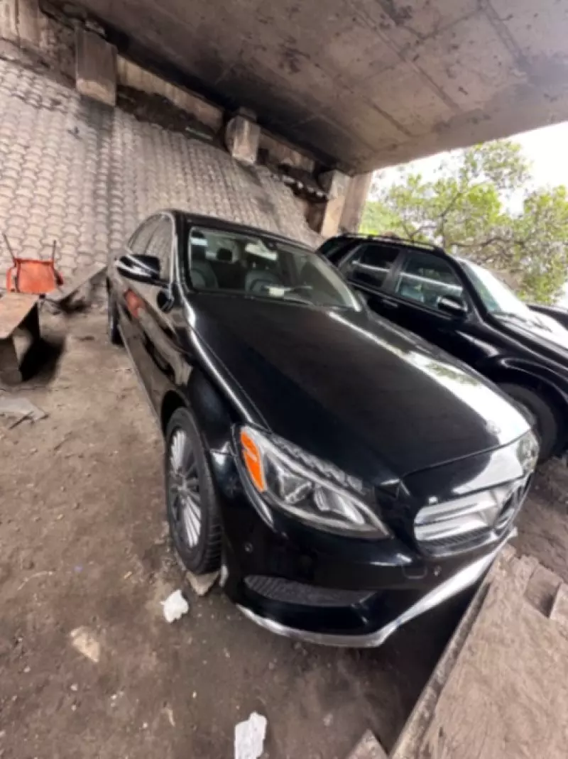 Mercedes-Benz C 300   - 2015