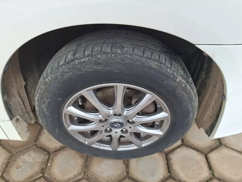 Toyota Passo Sette   - 2010