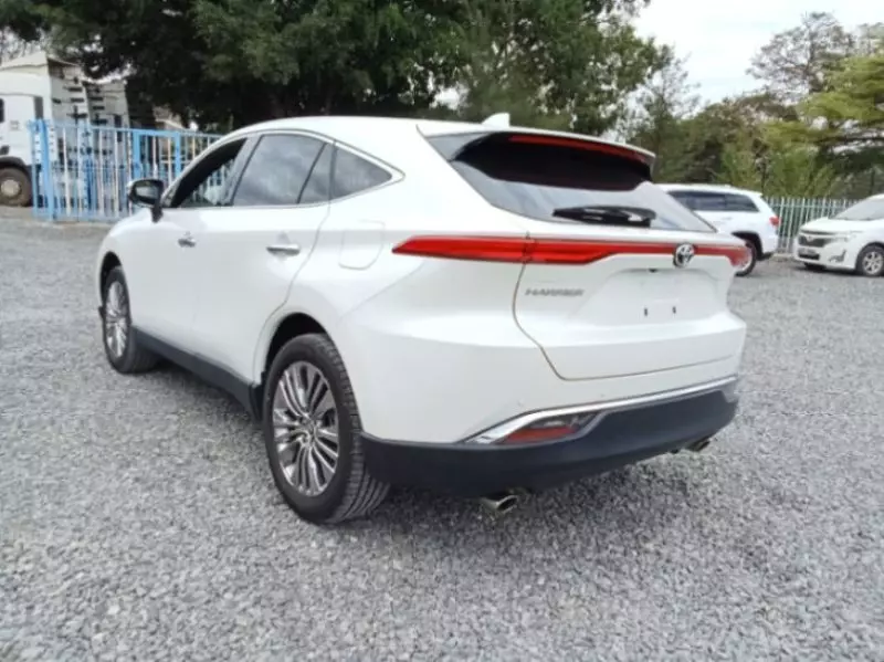 Toyota Harrier   - 2020