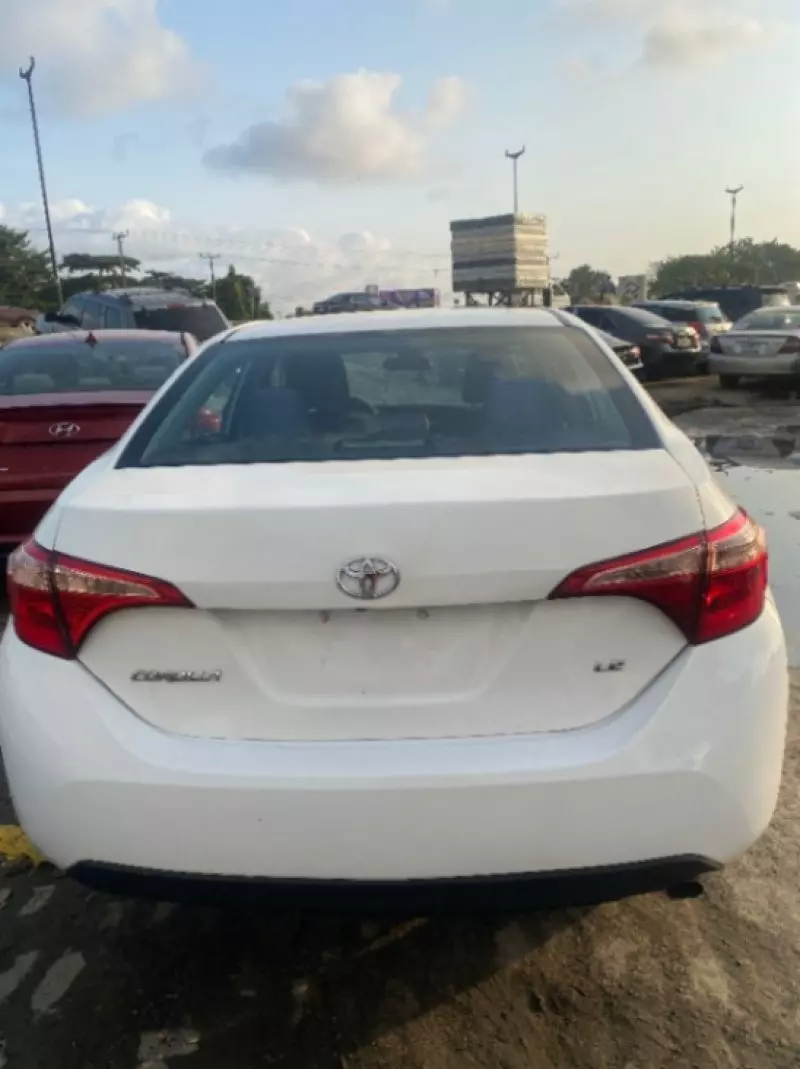 Toyota Corolla   - 2013