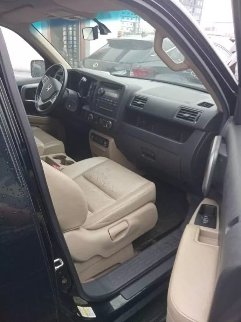 Honda Ridgeline   - 2009