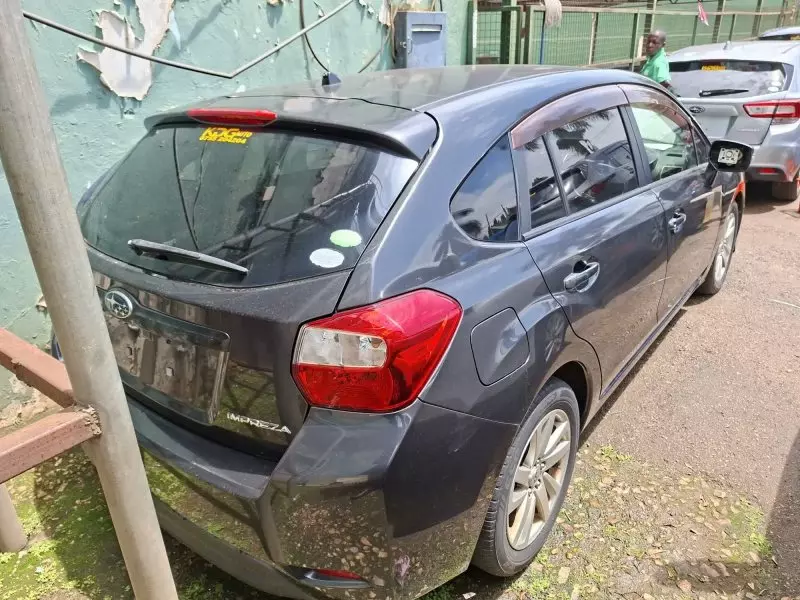 Subaru Impreza   - 2014