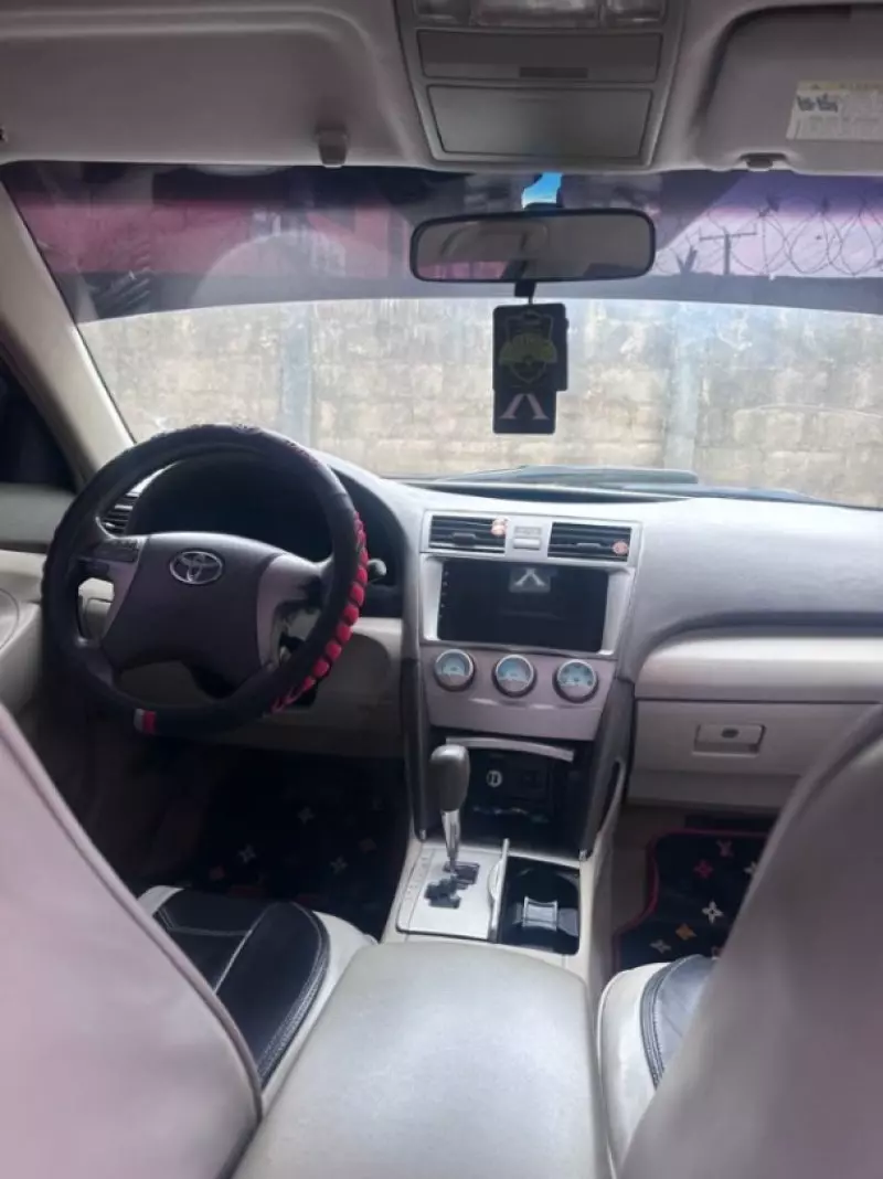 Toyota Camry   - 2007