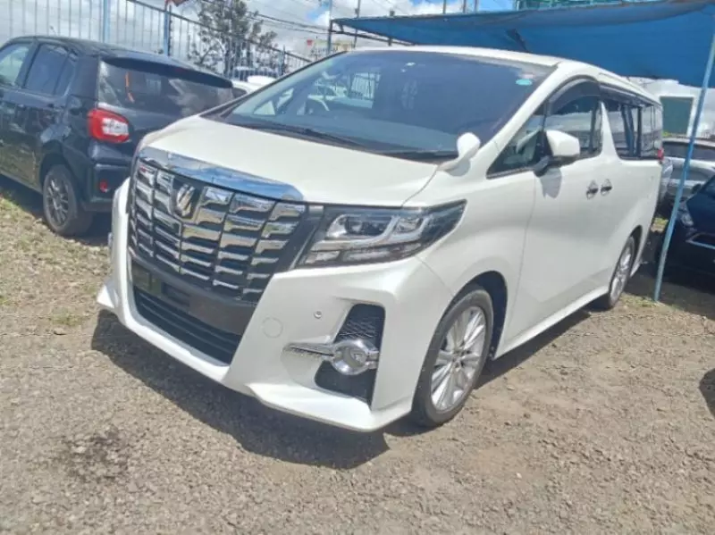 Toyota Alphard   - 2017