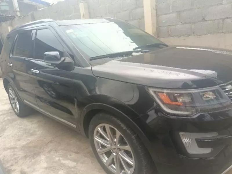 Ford Explorer XLT 3.5L   - 2016