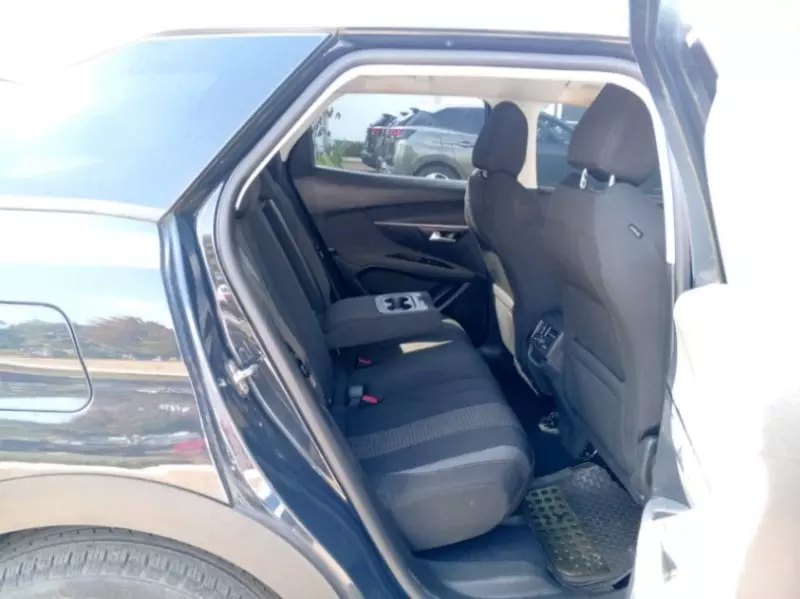 Peugeot 3008   - 2018